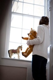 [9780008540845] A Family Torn Apart PB